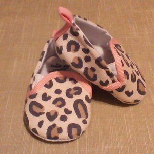 🦋Cutie Pie Leopard Slippers Infant Size: 3 mos